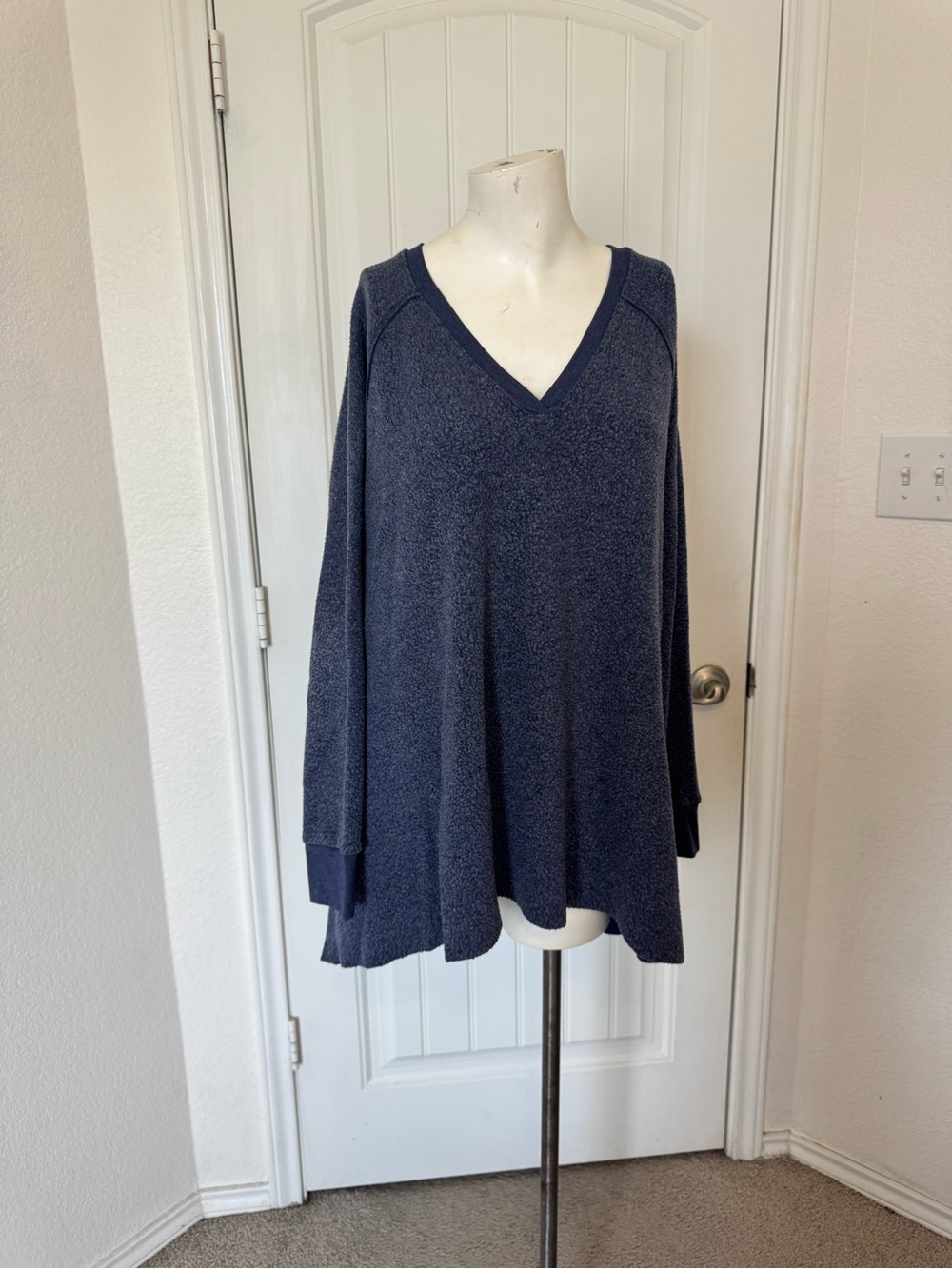 aerie Navy Blue V-Neck Cozy Sweatshirt